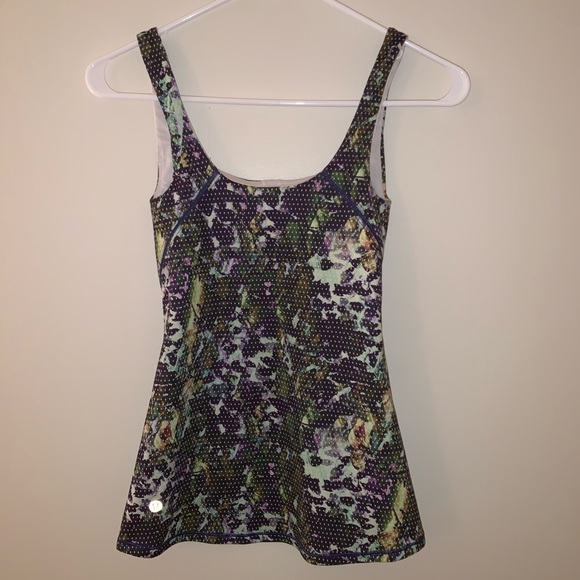 LULULEMON - size 2 - Picture 3 of 6